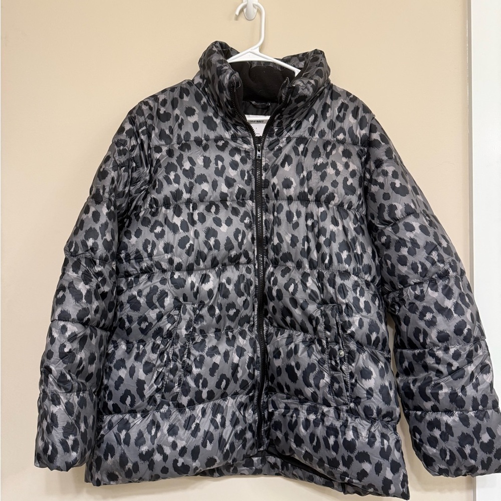 Old Navy Black and Gray Animal Print Puffer Jacket